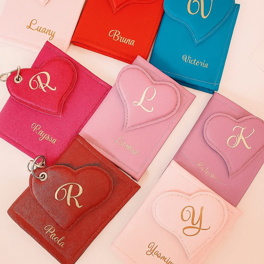 Carteira Mimo + Chaveiro personalizado com nome bordado - Lene Mimos